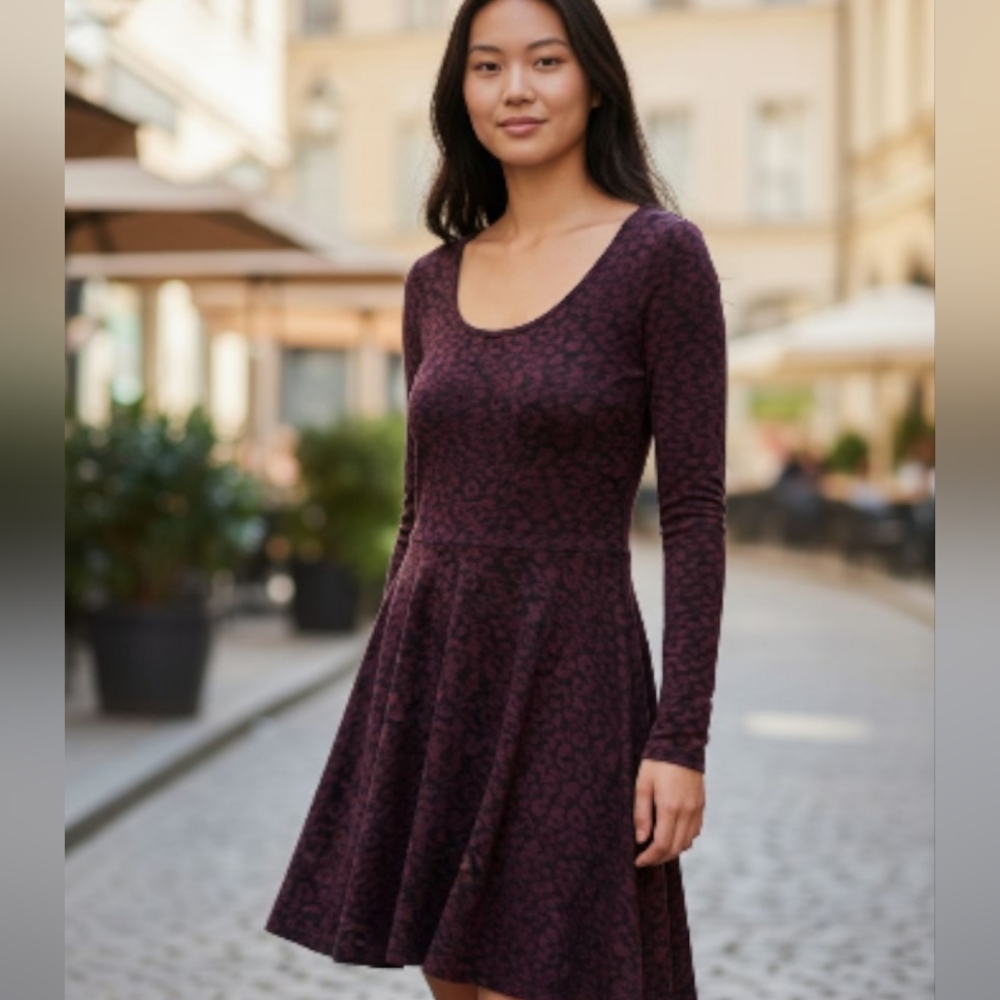 a.n.a Long Sleeve Dress Reddish Black Animal Print Cheetah Dress Swing